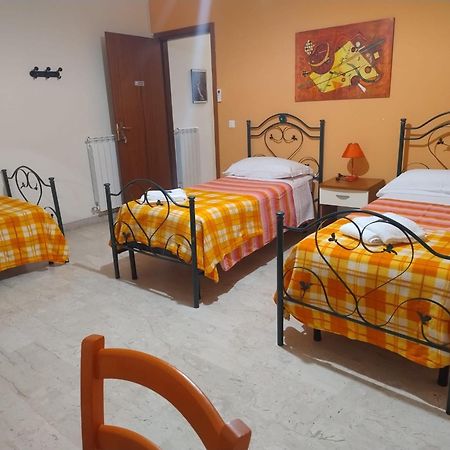 L'Attico Affittacamere B&B 卡坦扎罗 外观 照片