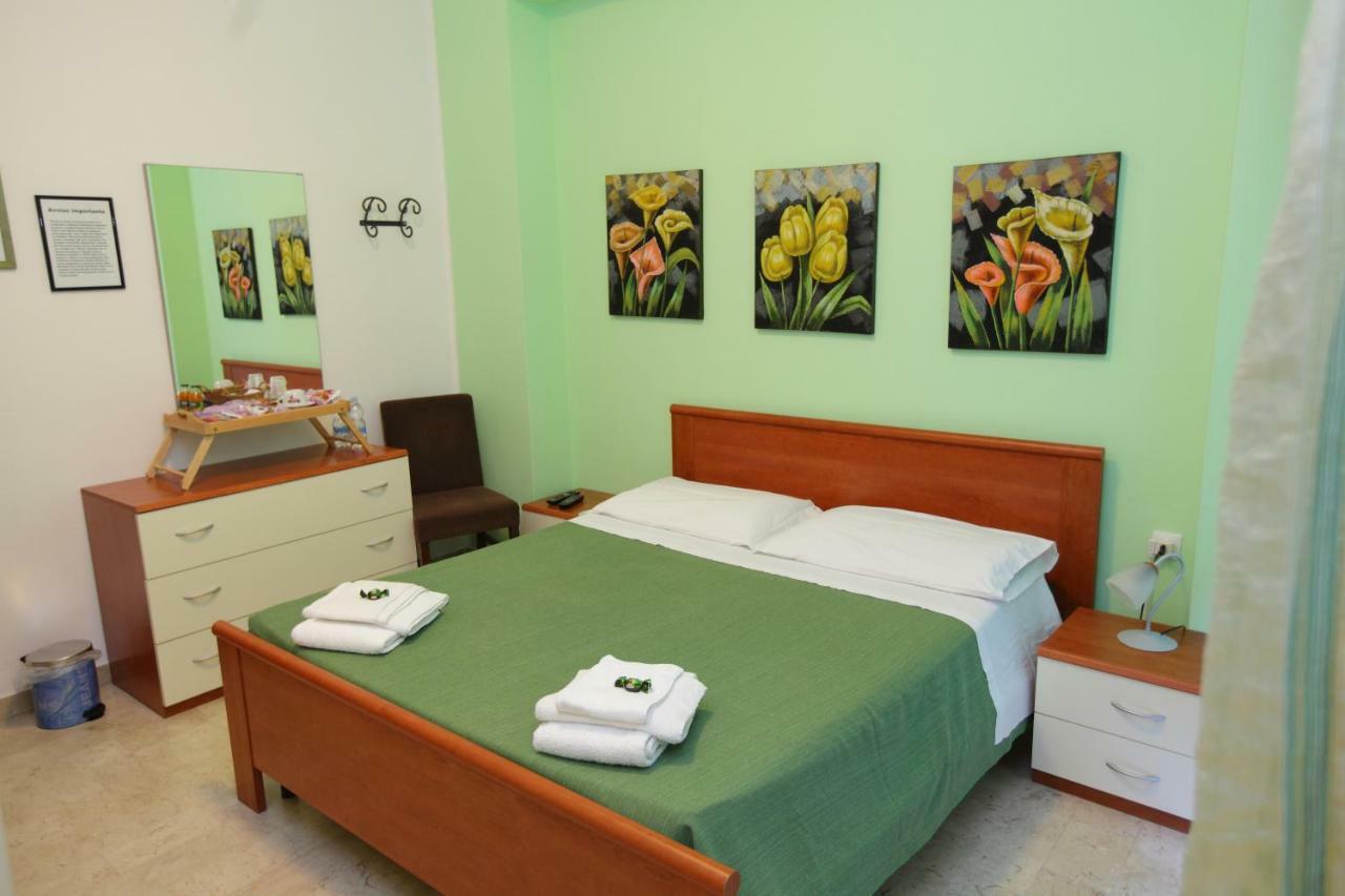 L'Attico Affittacamere B&B 卡坦扎罗 外观 照片