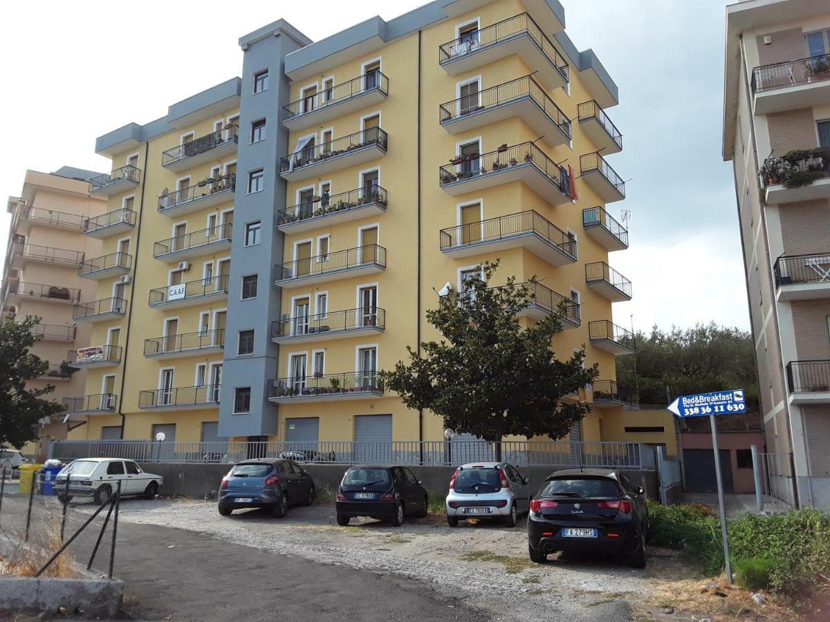 L'Attico Affittacamere B&B 卡坦扎罗 外观 照片