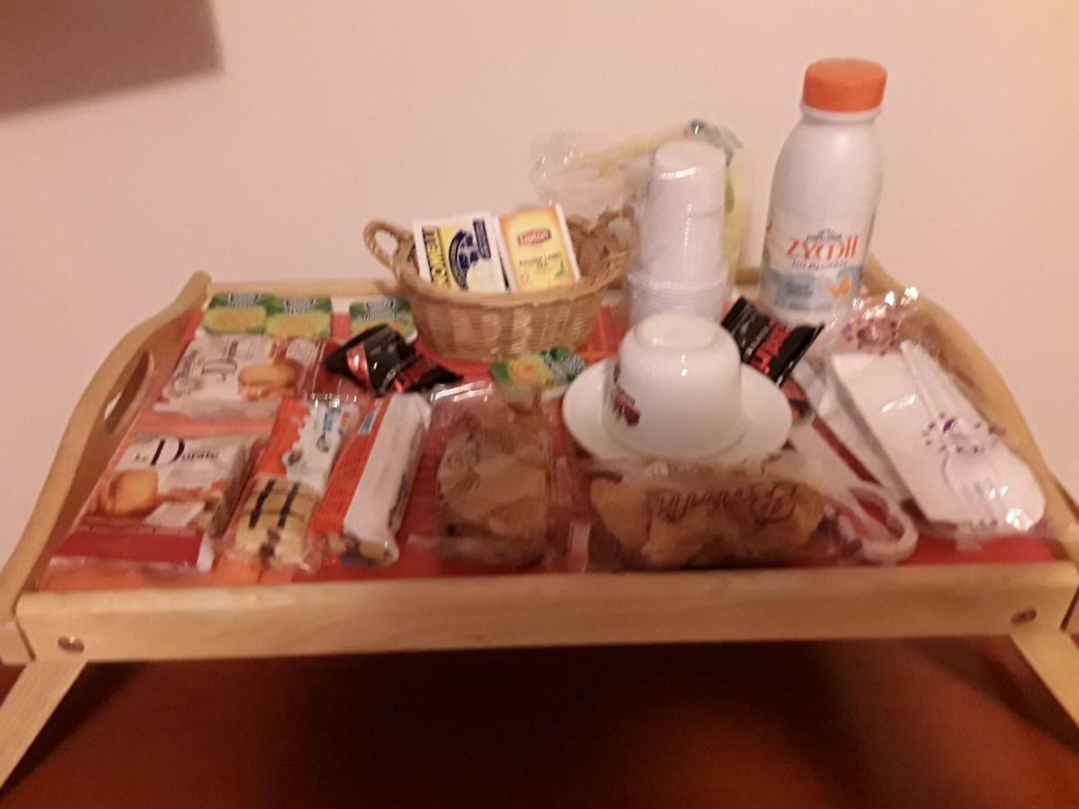 L'Attico Affittacamere B&B 卡坦扎罗 外观 照片